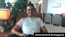 Саймон Левиев