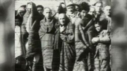 В Германии судят четырех охранников Освенцима В Германии судят четырех охранников Освенцима