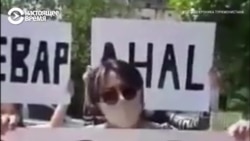 "Уходи, пусть правит тот, кто умеет!" Граждане Туркменистана требуют отставки президента после урагана в Лебапе "Уходи, пусть правит тот, кто умеет!" Граждане Туркменистана требуют отставки президента после урагана в Лебапе