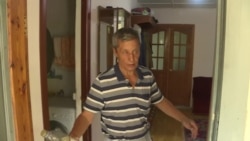 В Алматы должник по кредитам пригрозил сжечь себя, если его будут выселять из дома В Алматы должник по кредитам пригрозил сжечь себя, если его будут выселять из дома