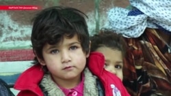 Что заставляет узбекских цыган просить милостыню на улицах Кыргызстана Что заставляет узбекских цыган просить милостыню на улицах Кыргызстана