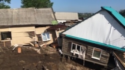 "Лучше бы я утонула". Рассказы выживших жителей Тулуна "Лучше бы я утонула". Рассказы выживших жителей Тулуна