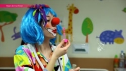 Доктора-клоуны в пражских больницах Доктора-клоуны в пражских больницах