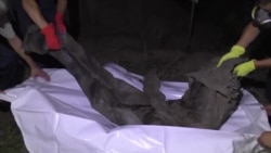 "Груз 200. Дорога домой". Фильм о том, как погибших в Донбассе возвращают семьям "Груз 200. Дорога домой". Фильм о том, как погибших в Донбассе возвращают семьям