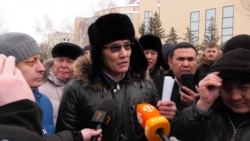 "За нами еще 170 тысяч владельцев машин!" Конфликт автовладельцев с чиновниками в Казахстане "За нами еще 170 тысяч владельцев машин!" Конфликт автовладельцев с чиновниками в Казахстане