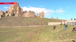 "Мусорный ртвели": волонтеры чистят Грузию от мусора, так как власти с этим не справляются "Мусорный ртвели": волонтеры чистят Грузию от мусора, так как власти с этим не справляются