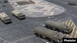 Ракеты "Искандер" на военном параде в Ереване, сентябрь 2016 года