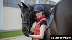 Ольга Сафронова и ее конь Сандро