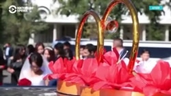 В Кыргызстане предложили запретить пышные свадьбы и юбилеи В Кыргызстане предложили запретить пышные свадьбы и юбилеи