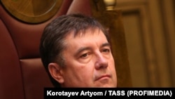 Виктор Момотов