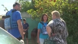  "Они фигачат в ларьки, где гражданские закупаются, в колонки, где набирают воду". Как проходит эвакуация в Днепропетровской области