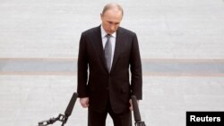 Владимир Путин после "прямой линии" 14 апреля 2016 года