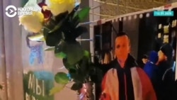 "Не забудем": в Беларуси вышли на минуту молчания в память о Романе Бондаренко "Не забудем": в Беларуси вышли на минуту молчания в память о Романе Бондаренко