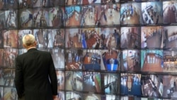 Веб-камеры на избирательных участках. Как менялась позиция Кремля Веб-камеры на избирательных участках. Как менялась позиция Кремля