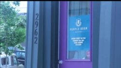 Кофейня - место работы для бомжа Кофейня - место работы для бомжа