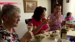 Зачем итальянцы усыновили совершеннолетнего мигранта-киргиза? Зачем итальянцы усыновили совершеннолетнего мигранта-киргиза?