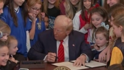 Трамп подписал указ, запрещающий трансперсонам участвовать в женских спортивных мероприятиях в США Трамп подписал указ, запрещающий трансперсонам участвовать в женских спортивных мероприятиях в США