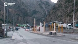 Россия свозит украинцев из оккупированных территорий на границу с Грузией Россия свозит украинцев из оккупированных территорий на границу с Грузией