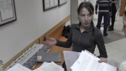 Близняшек с ВИЧ не будут высылать из России Близняшек с ВИЧ не будут высылать из России