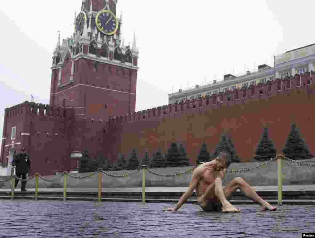 Акция 10 ноября 2013 года на Красной площади в Москве.