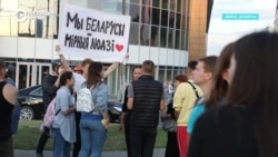 "Белорусы – мирные люди". Протесты, люди, гранаты, стрельба в Минске 10 августа "Белорусы – мирные люди". Протесты, люди, гранаты, стрельба в Минске 10 августа