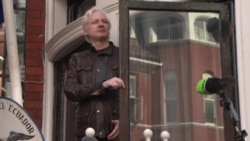 Ассанжу предъявили в США 17 обвинений по статьям о шпионаже Ассанжу предъявили в США 17 обвинений по статьям о шпионаже