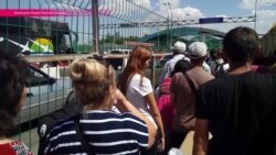 Людей в "клетке" на КПП между Казахстаном и Кыргызстаном больше не будет Людей в "клетке" на КПП между Казахстаном и Кыргызстаном больше не будет