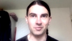 Россиянина Владислава Романенко выслали из Латвии, обвинив в экстремизме после лекции о марксизме Россиянина Владислава Романенко выслали из Латвии, обвинив в экстремизме после лекции о марксизме