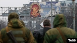 Сепаратисты на руинах Донецкого аэропорта