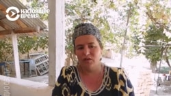 Сарварби печет хлеб, вяжет свитера и воспитывает троих детей. И ничего не видит Сарварби печет хлеб, вяжет свитера и воспитывает троих детей. И ничего не видит