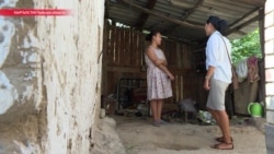 Школьница Рахат бросила школу ради братьев и сестры Школьница Рахат бросила школу ради братьев и сестры