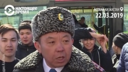 Полиция в Казахстане задерживает корреспондентов, которые рассказывают о задержаниях людей Полиция в Казахстане задерживает корреспондентов, которые рассказывают о задержаниях людей