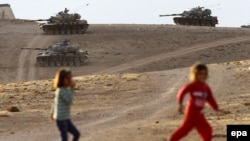 Турецкие танки на границе с Сирией