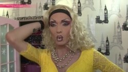 Максим-Вика Панасоник просто хочет быть собой Максим-Вика Панасоник просто хочет быть собой