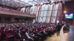 Молодежь Таджикистана массово водят на фильм о Рахмоне и оппозиции в 90-е годы Молодежь Таджикистана массово водят на фильм о Рахмоне и оппозиции в 90-е годы