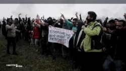 Слухи в соцсетях спровоцировали беспорядки в лагерях мигрантов в Греции: как это было Слухи в соцсетях спровоцировали беспорядки в лагерях мигрантов в Греции: как это было