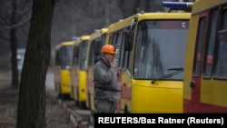 Траур в Донецке. Хоронят погибших шахтеров