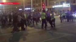 Черепно-мозговые и проверки Миграционной службы. Чем обернулась массовая драка на стройке в Астане Черепно-мозговые и проверки Миграционной службы. Чем обернулась массовая драка на стройке в Астане