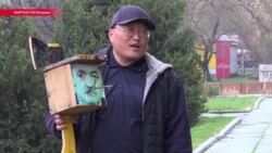 Мэр-скворечник: как выглядит гражданский протест по-бишкекски Мэр-скворечник: как выглядит гражданский протест по-бишкекски