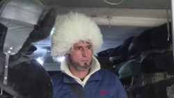 Белая папаха "под Хабиба" – актуальный тренд у модной таджикской молодежи Белая папаха "под Хабиба" – актуальный тренд у модной таджикской молодежи