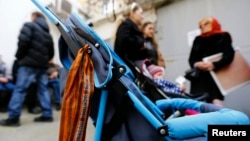 Очередь на выдачу российских паспортов в Крыму