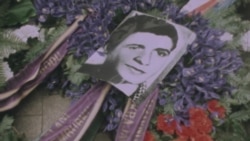 50 лет назад Ян Палах сжег себя в Праге. Он был против ввода советских танков 50 лет назад Ян Палах сжег себя в Праге. Он был против ввода советских танков