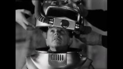 Первые на Луне: фильм-мистификация о секретной советской программе по покорению спутника Земли задолго до Нила Армстронга Первые на Луне: фильм-мистификация о секретной советской программе по покорению спутника Земли задолго до Нила Армстронга