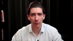 Журналист "Досье" Илья Рождественский рассказывает, как готовилось расследование о детях Путина и Кабаевой и что удалось узнать Журналист "Досье" Илья Рождественский рассказывает, как готовилось расследование о детях Путина и Кабаевой и что удалось узнать