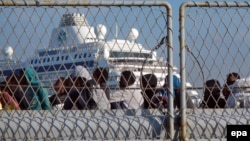 Италия - мигранты из Африки